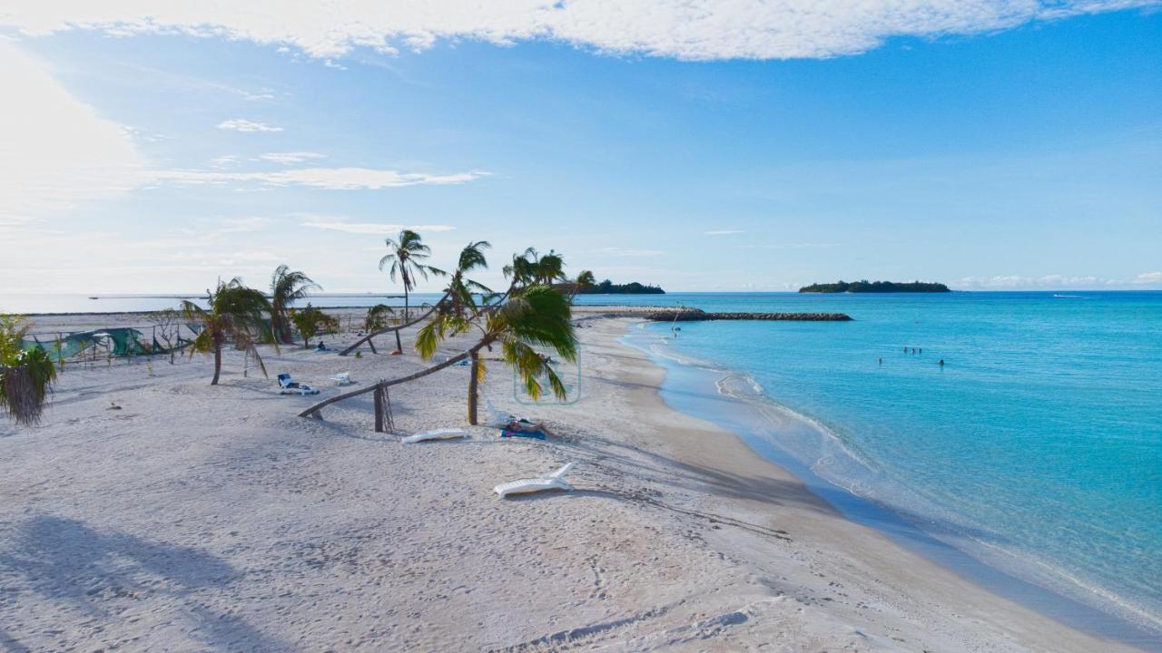 Moodhumaa Inn Guraidhoo  Buitenkant foto